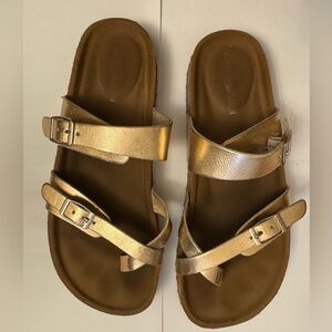 Steve Madden Metallic Gold Strappy Sandals (Big Girls 4)